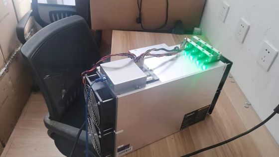 de Mijnwerker A11 1500m van 2500w ETH Asic Ethereum met de Kabelvoeding van 16A AC