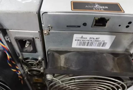 75dB Asic Bitmain Antminer S17E 60T 2900W Tweedehands met SAMSUNG-Spaander