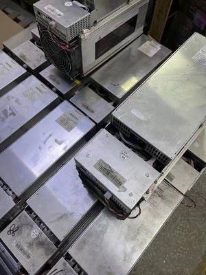 Tweede Hand 3250W Bitmain Antminer S19 95T Hashrate 400*195.5*290