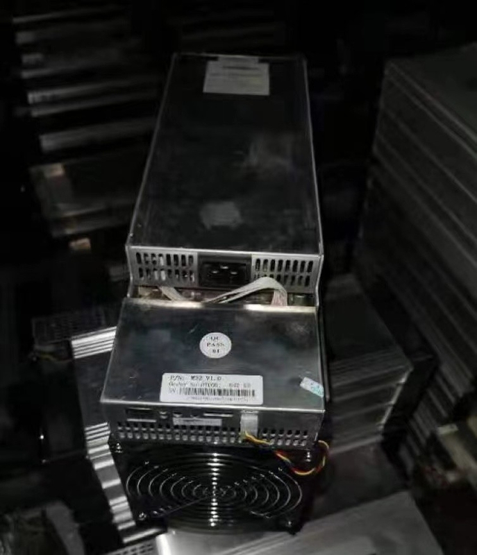 52 J/MH Asic Whatsminer M32 66T 3312W 390mm*155mm*240mm Lage Machtsconsumptie
